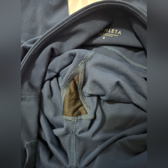 Athleta 7/8 Elation Legging - Picture 4 of 5